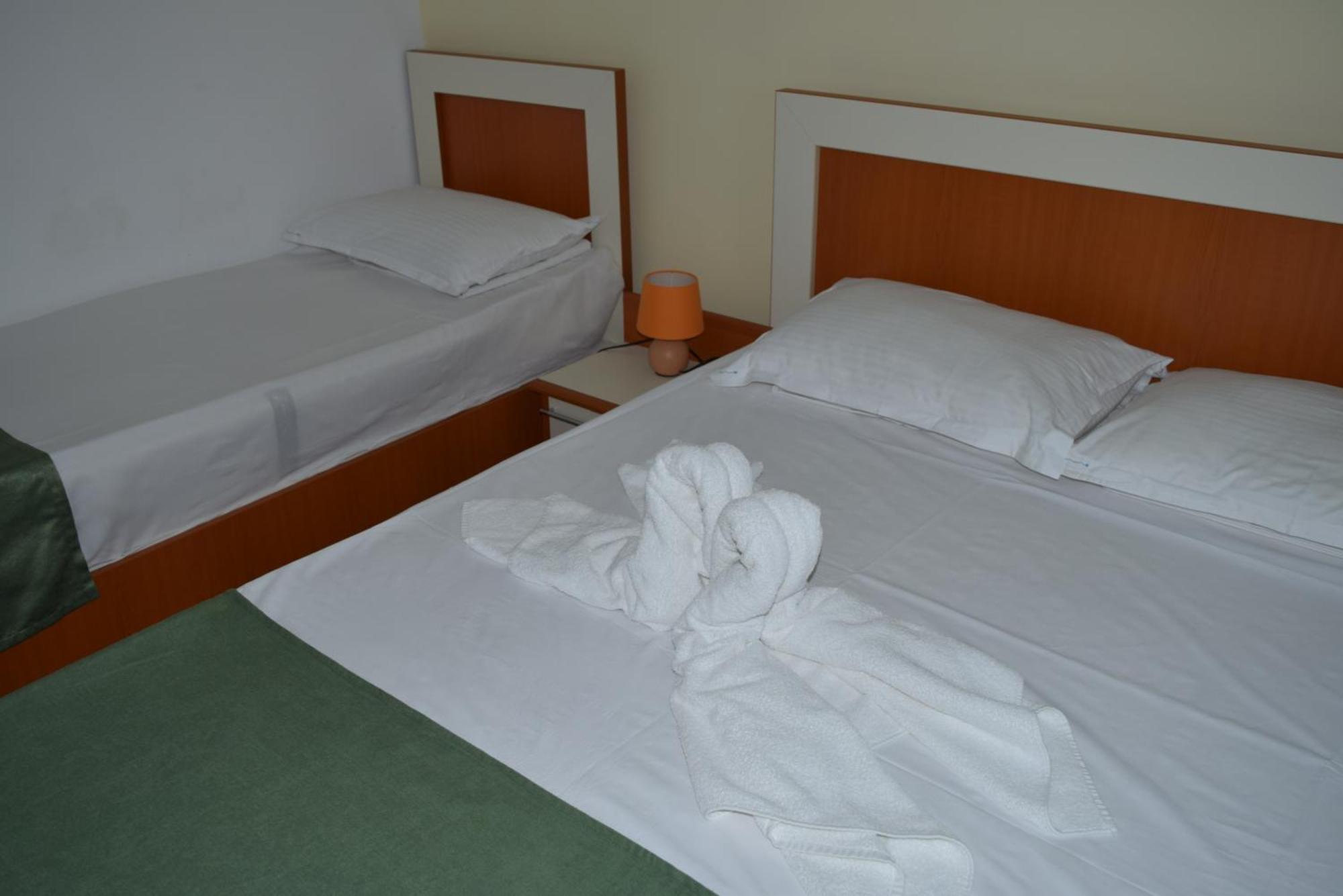 Hotel Cometa Jupiter Cameră foto