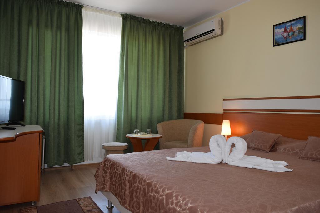 Hotel Cometa Jupiter Cameră foto