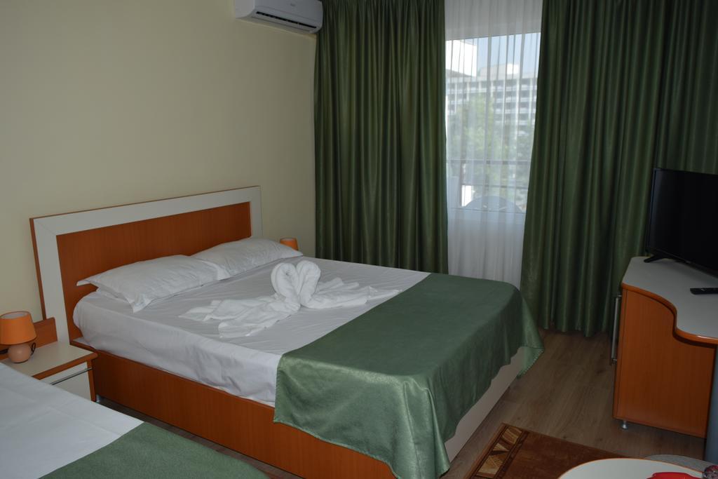 Hotel Cometa Jupiter Cameră foto